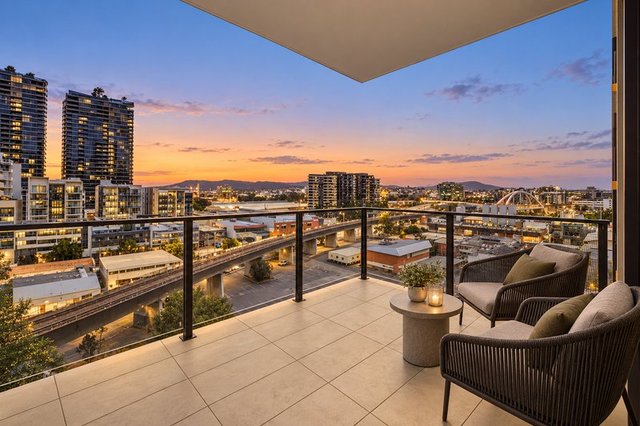 1007/25-27 Hope Street, QLD 4101