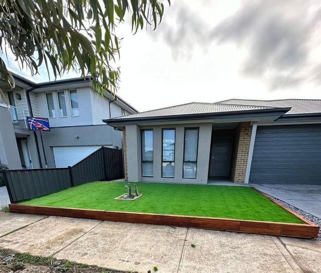 5 Coachwood St, VIC 3064