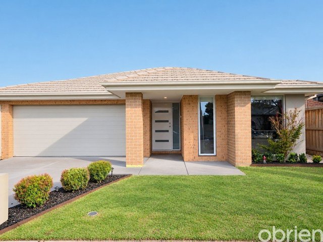 17 Leeson  Street, VIC 3809