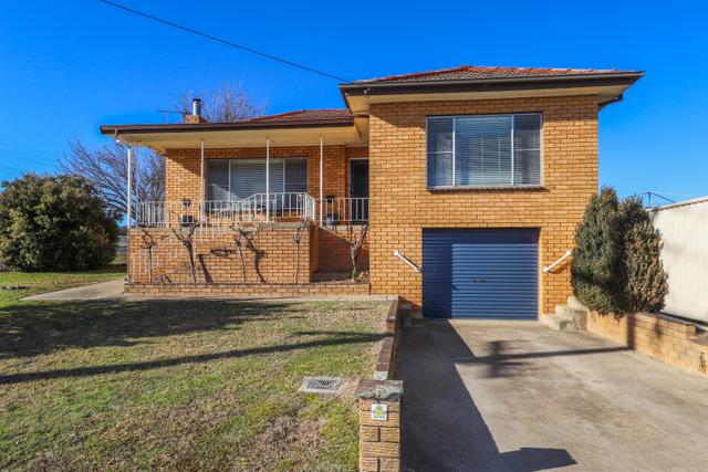 137 Lambie Street, NSW 2720