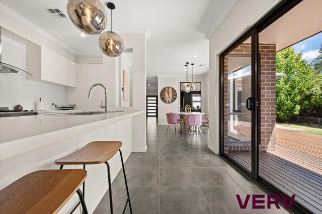 4 McGowan Crescent, NSW 2620