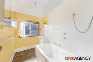 Bathroom (2016-09-21)