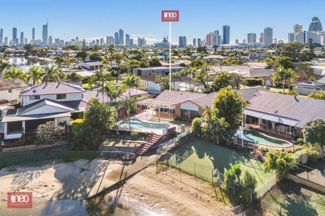 8 Cocos  Crescent, QLD 4218
