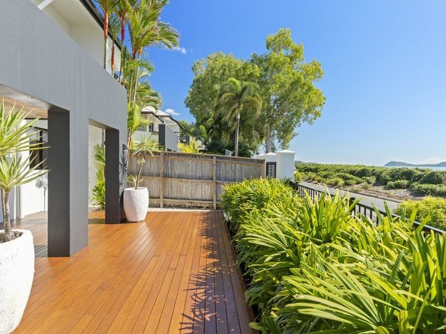 12/5-7 Arlington Esplanade, QLD 4879
