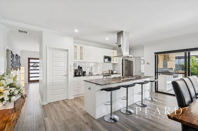 120B Basinghall Street, WA 6101