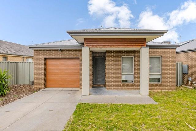 16B Moonglow Crescent, VIC 3340