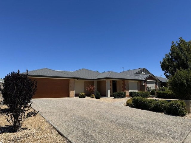 8 Fairbrother Circuit, SA 5355