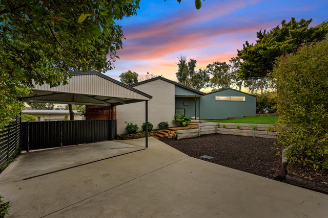 2 Amangu Street, ACT 2614