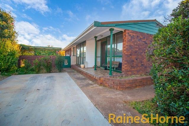 45 Oxley Circle, NSW 2830