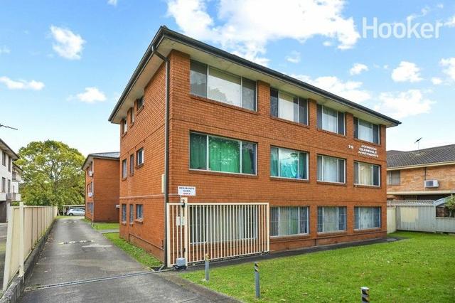 12/79 Hughes St, NSW 2166