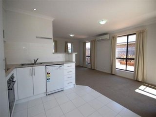 Kitchen/ Living