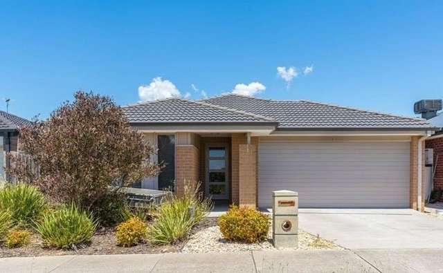 12 Corkwood Crescent, VIC 3756