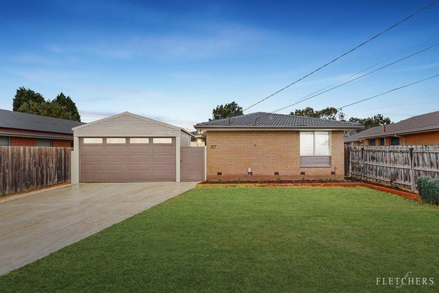 87 Blaxland Drive, VIC 3175