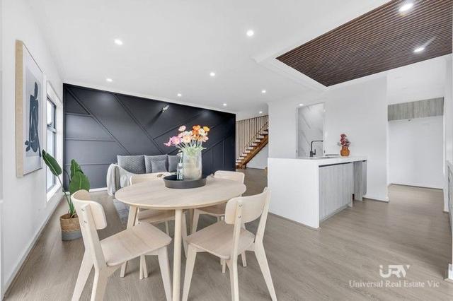2/5 Sallybank Crescent, VIC 3750