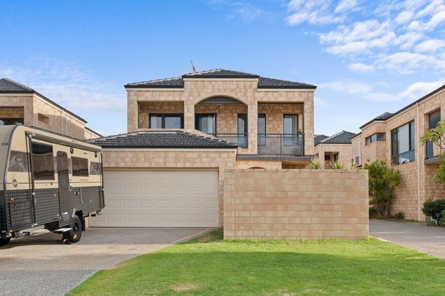 3/7 Victoria Street, WA 6168