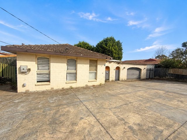 4 Lloyd Ave, VIC 3805