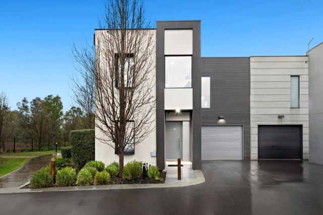 18/47 Waterhaven Boulevard, VIC 3030