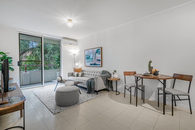22/99 Herdsman Parade, WA 6014