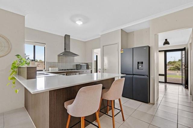 4b Hatfield Way, WA 6232