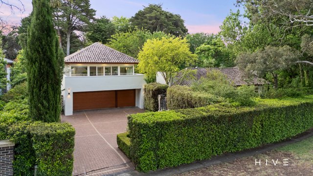 9 Dampier Crescent, ACT 2603