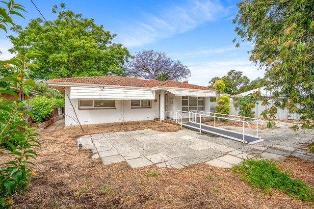 18 Rex Street, WA 6110