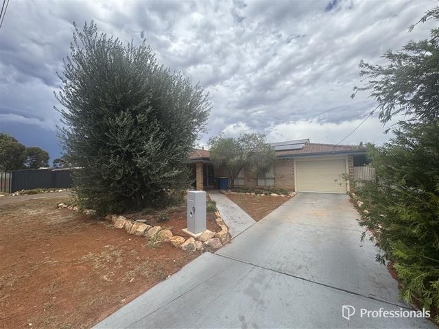 9 Hicks Street, WA 6430