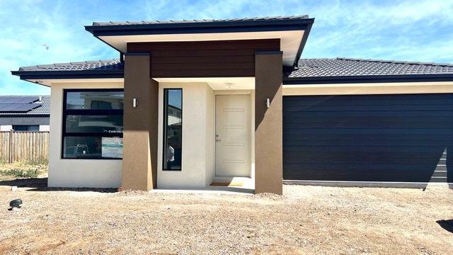 28 Lipizzan Crescent, VIC 3038