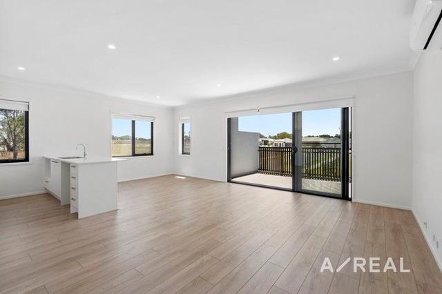 2 Sunnyhill Walk, VIC 3750