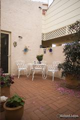 Courtyard (2007-05-25)