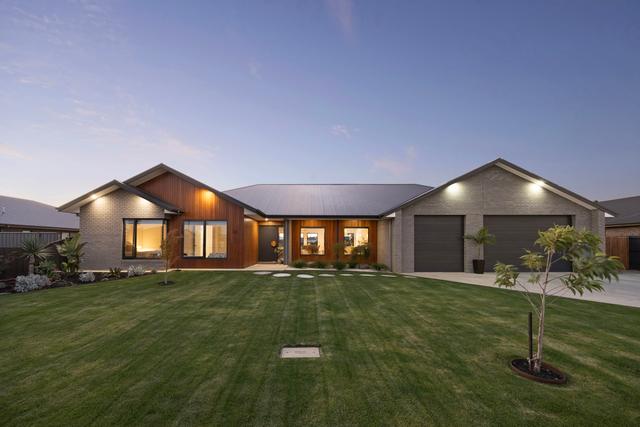 22 Hermitage Drive, NSW 2731