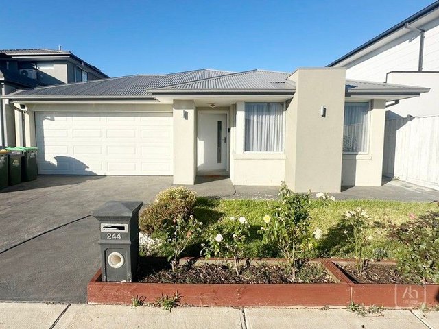 244 Toyon Road, VIC 3064