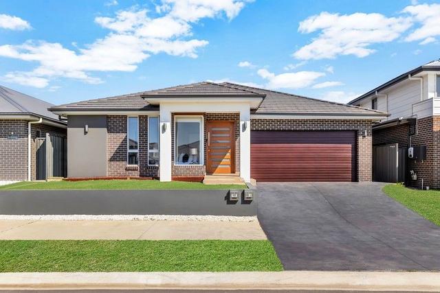 84 Donovan Boulevard, NSW 2557