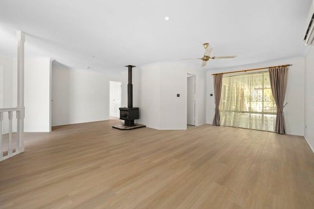 30 Woodbine Ave, QLD 4300