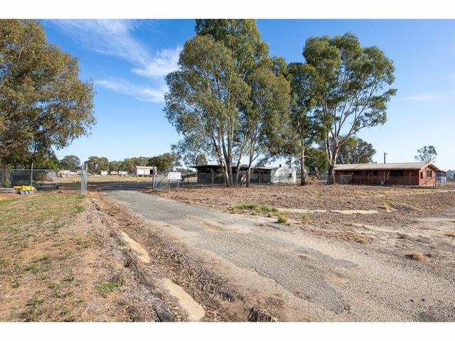8-16 Gibson Place, NSW 2643