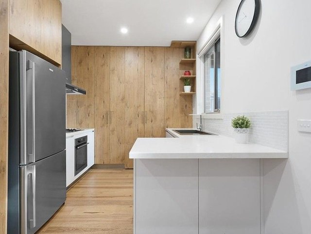 2/10 Pippin Avenue, VIC 3150