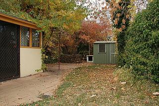 Rear yard (2005-05-20)