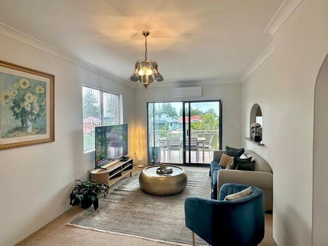 2/60 Solander  Street, NSW 2217