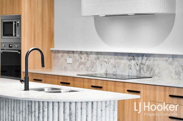 11 Karrakas Way, QLD 4275