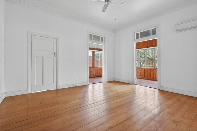 33 Llewellyn St, QLD 4005