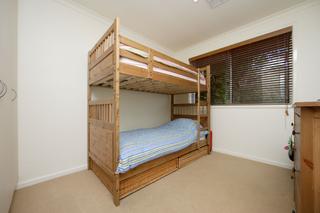 Bedroom 2 (2010-12-21)