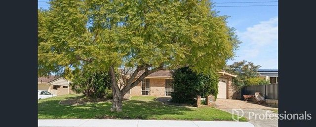 5 Collins Rd, WA 6155