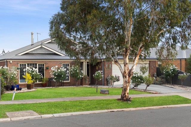 17 Jessie Evelyn Crescent, VIC 3444