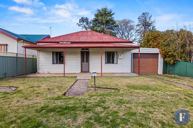 102 Thompson Street, NSW 2590
