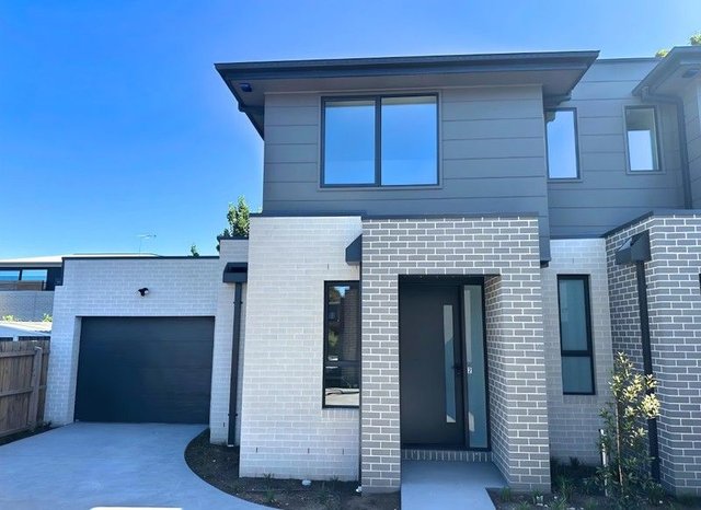 2/2 Churchill Street, VIC 3081