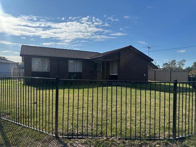 1 Silvan  Grove, VIC 3976