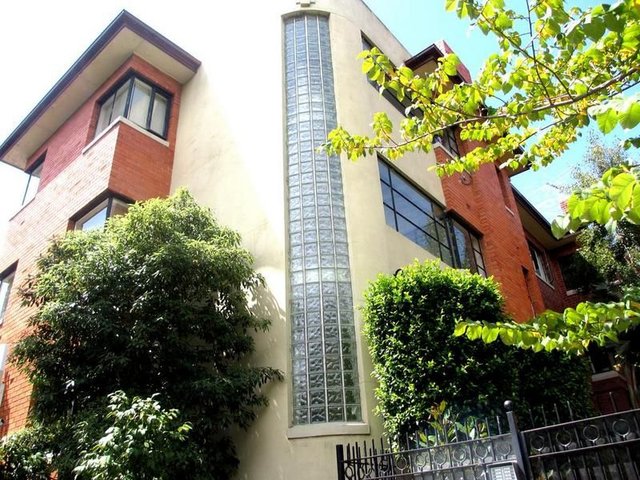 2/2 Southey Street, VIC 3184