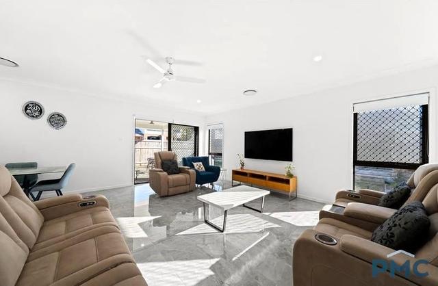 9 Delarie Street, QLD 4110