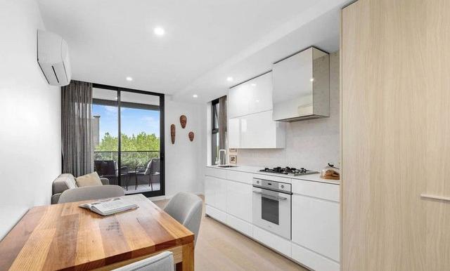 502/1A Finch Street, VIC 3145