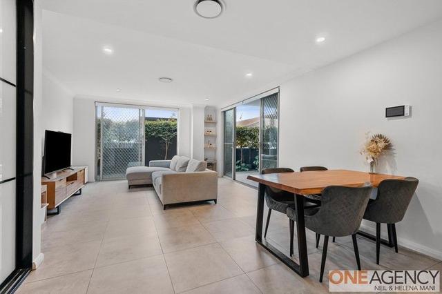 2/10 Fielder Street, NSW 2250