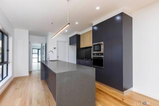 16A Anderson St Chifley, Darker Scheme